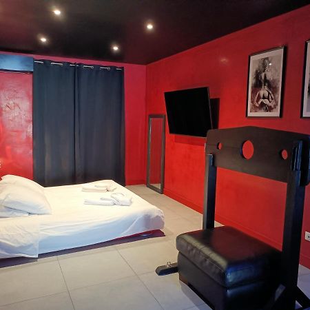 Appartement Balneo Et Sauna Prives The Red Room モーギオ エクステリア 写真
