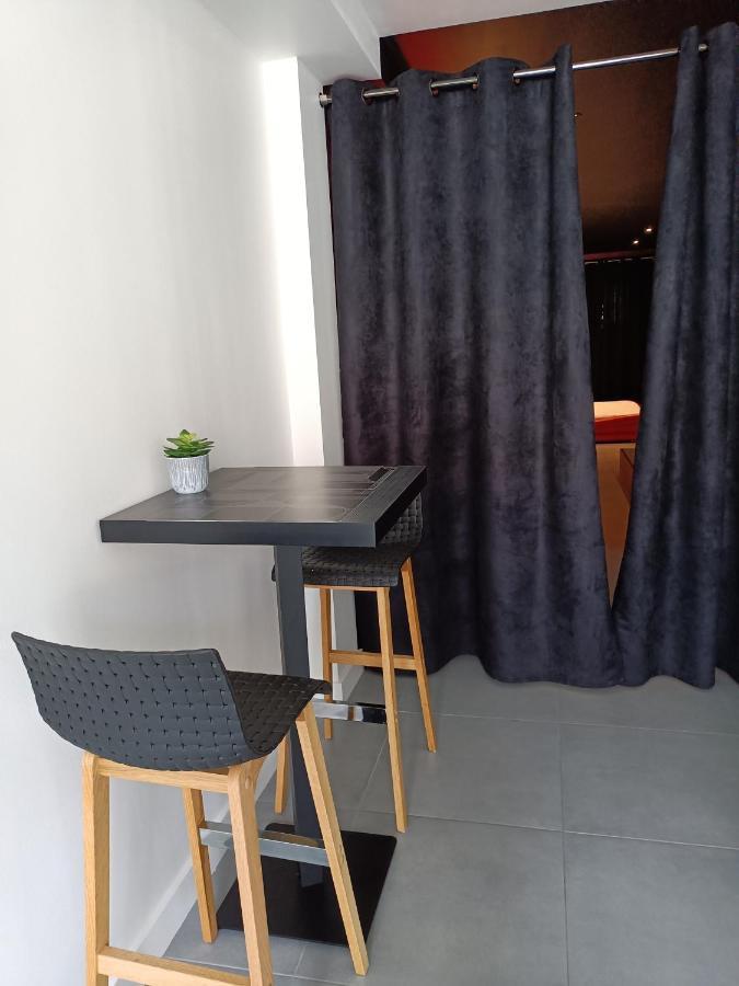 Appartement Balneo Et Sauna Prives The Red Room モーギオ エクステリア 写真