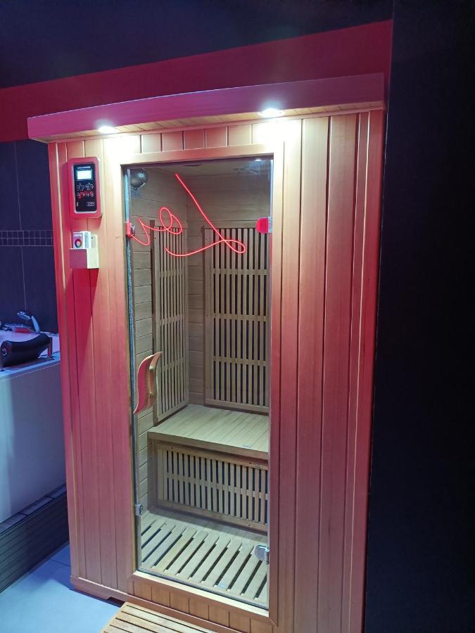 Appartement Balneo Et Sauna Prives The Red Room モーギオ エクステリア 写真